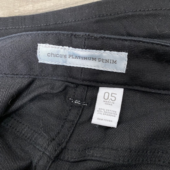 Chicos Platinum Denim Black Capris Ultra Slim Leg Size 6 - Picture 8 of 8